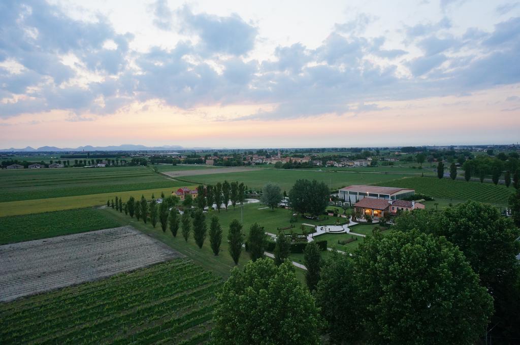 Agriturismo Fondo San Benedetto Correzzola Exterior foto
